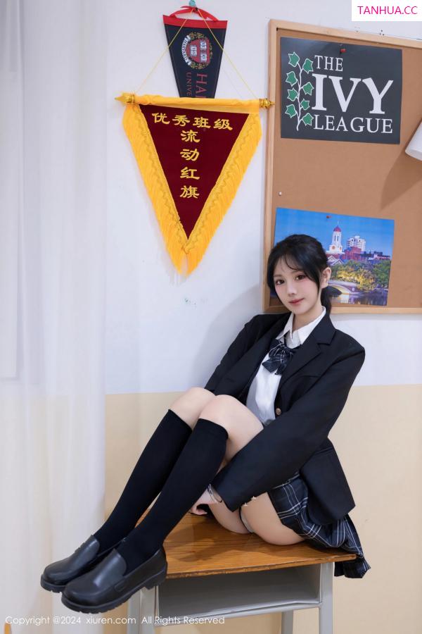 [XiuRen]高清写真图 2024.02.02 No.8058 幼幼 美腿性感